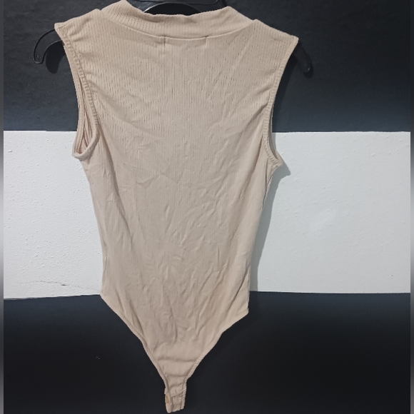 Women zip gold beige stretchable sleveless  top bodysuit - Picture 6 of 9